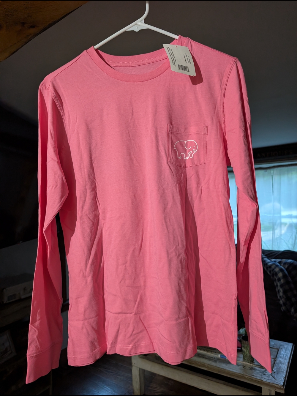NWT Women's Ivory Ella Long-Sleeve Pink Pocket Tee with Elephant Size Medium